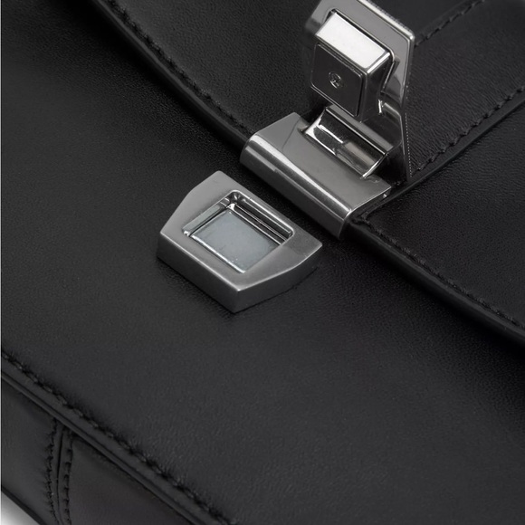 NWT RAG & BONE Max Leather Crossbody Bag in Black - Picture 4 of 6